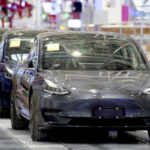 Tesla продолжает обновлять рекорды по производству и капитализации